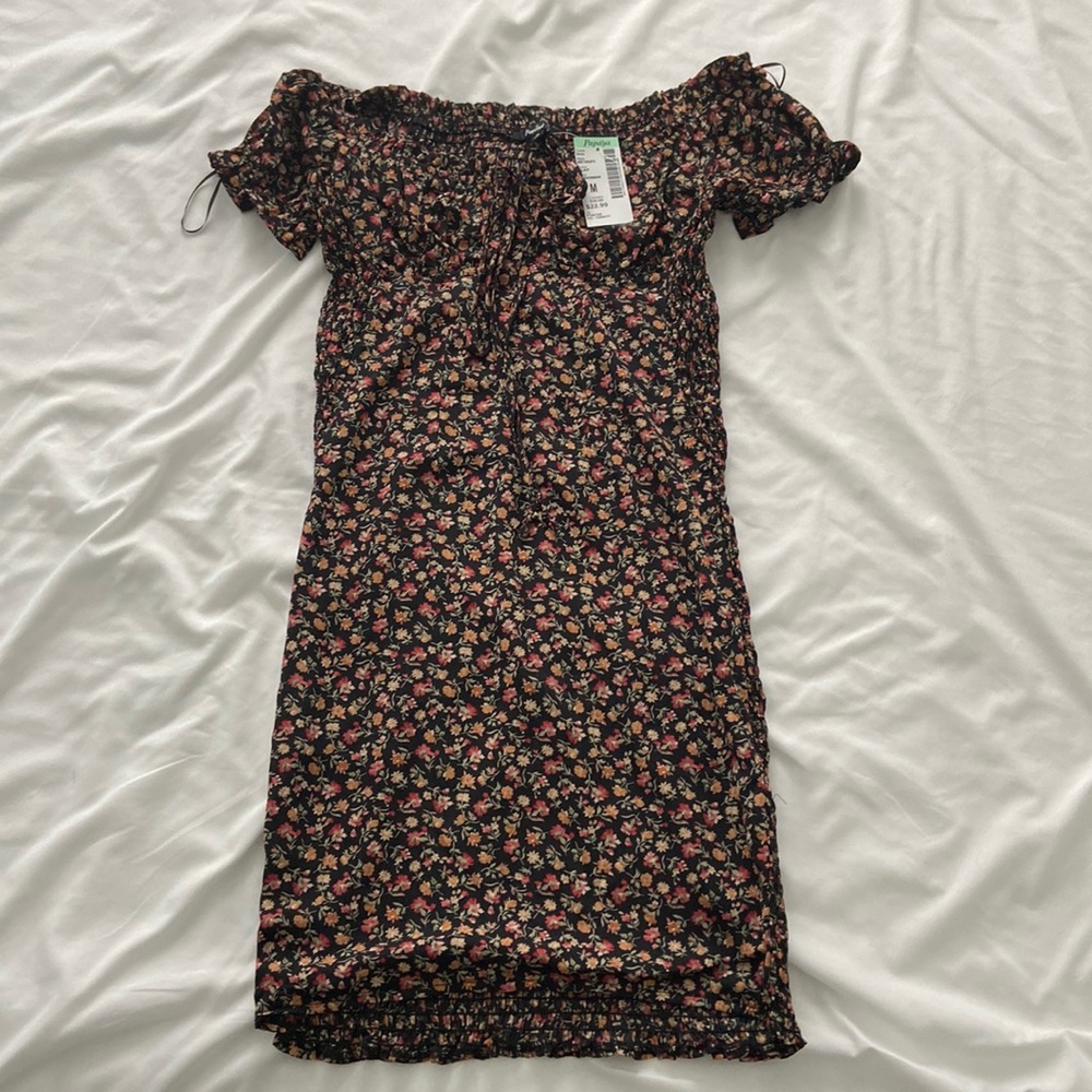 Black floral fitted mini dress
